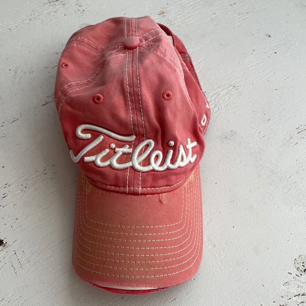 Titleist Pro V1 FJ Faded Red Golf Cap